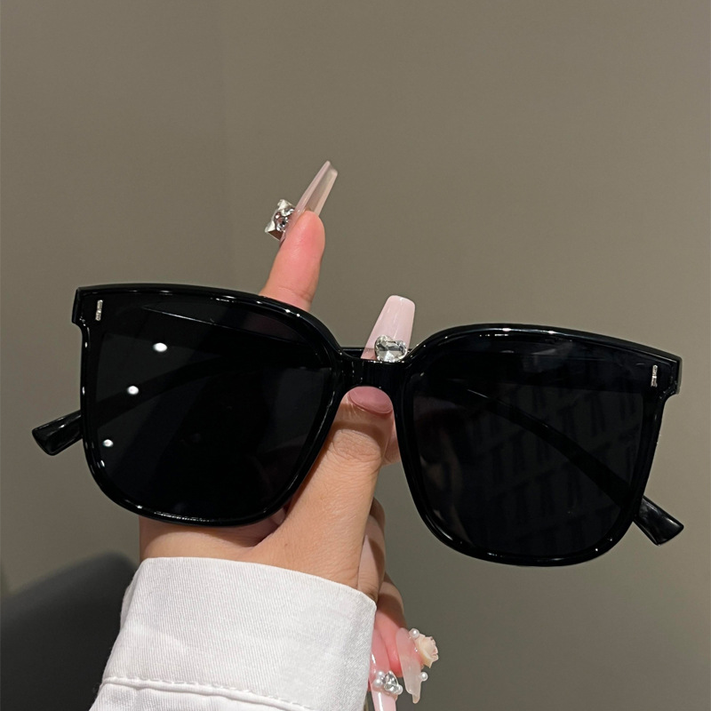 Street Fashion Photo - Heren luxe zwarte cat eye zonnebril